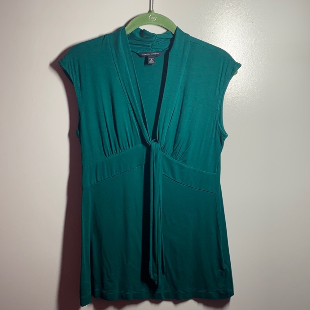 Banana Republic emerald green shirt
